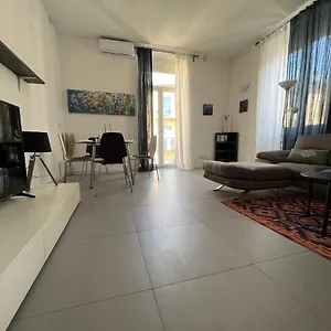 https://cinque-terre-luxury-home.hotelitalianriviera.com